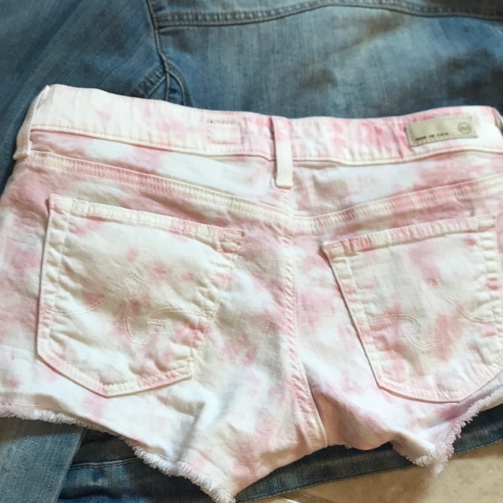 AG shorts, EUC, the Daisy low rise cut off short!